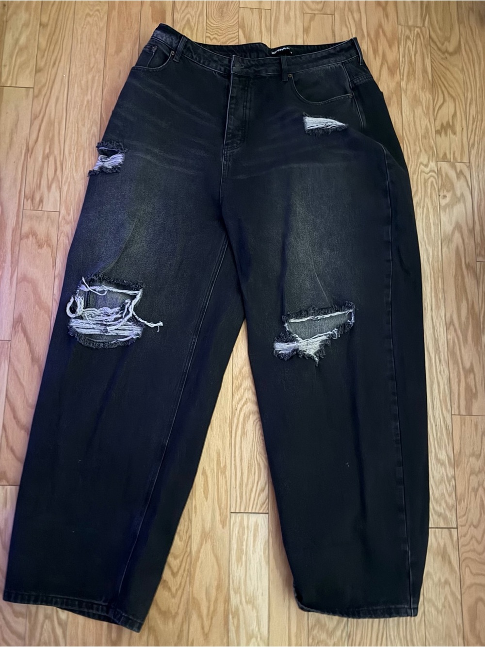 IHP Baggy Denim